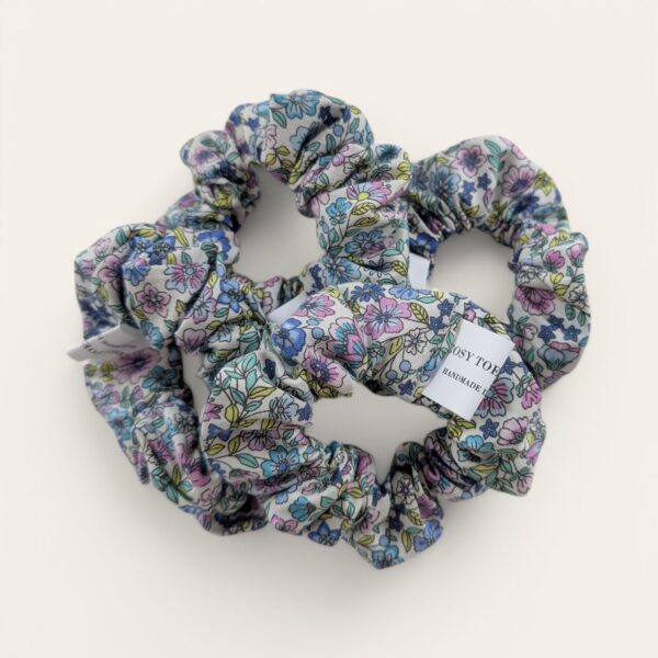 Scrunchie - Bourton-on-the-Water Floral Print - Image 2
