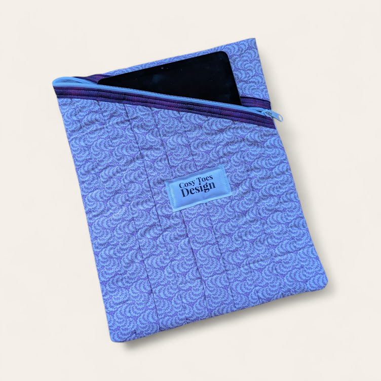 Hemmingway Zipper Pouch - Large - Image 2