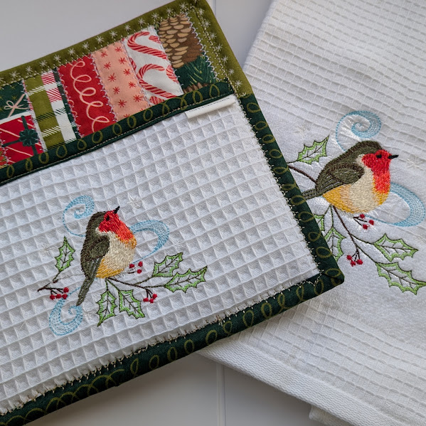 Tea Towel & Potholder Set Christmas Robin - Image 3